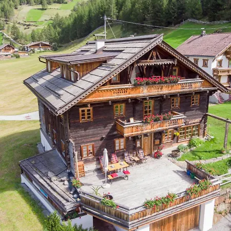 Beim Holzschnitzer-2 Sölden