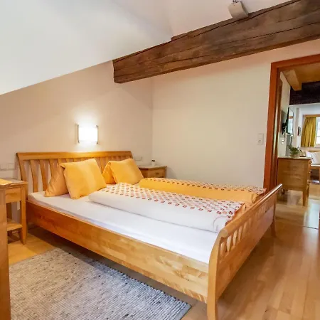 Lejlighed Beim Holzschnitzer-2 By Interhome