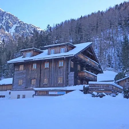 Appartamento Beim Holzschnitzer-2 By Interhome
